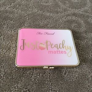 Too Faced just peachy mattes eyeshadow palette